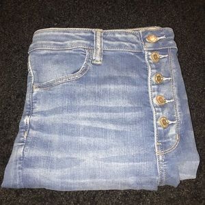 American Eagle multiple button jeans